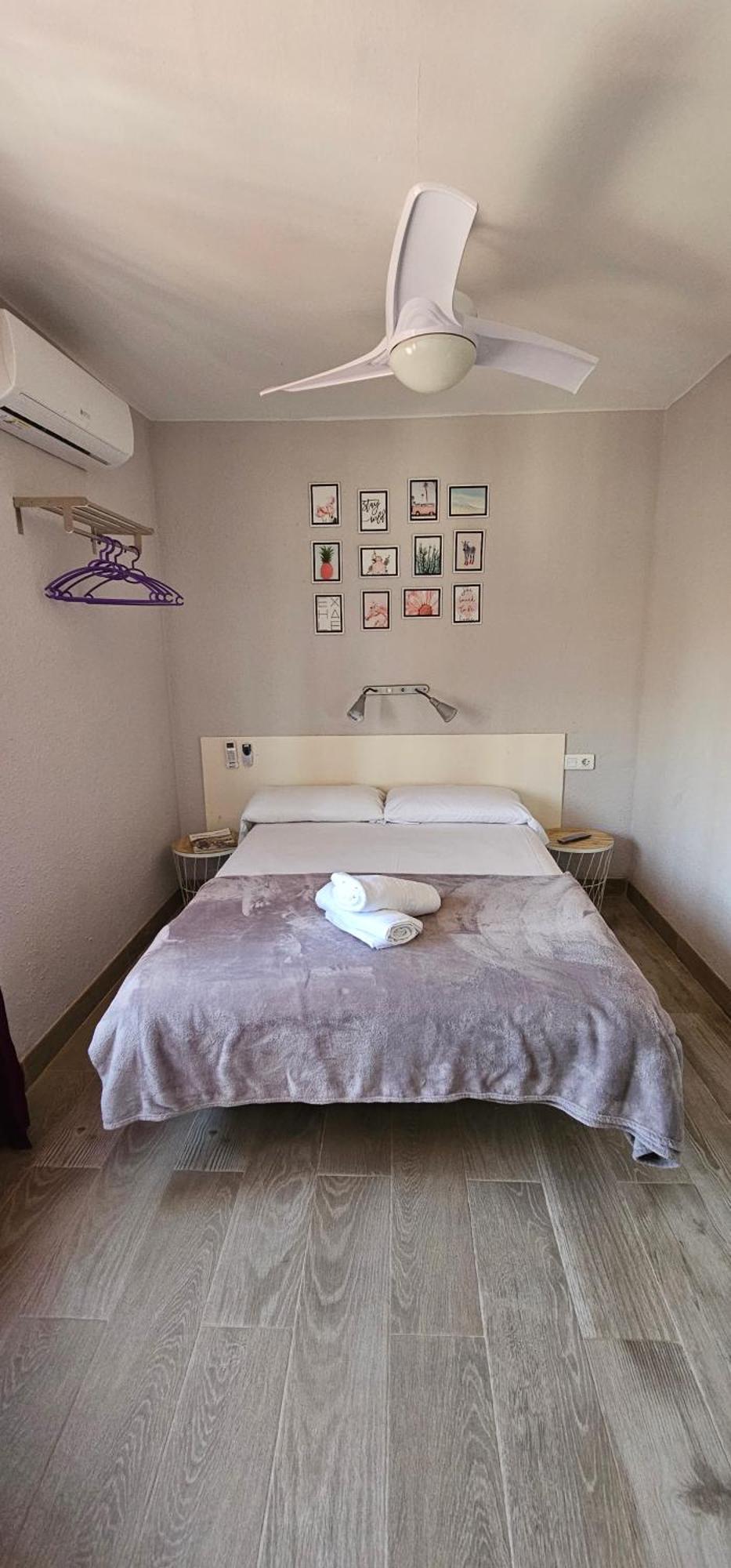 Hostal La Cabana Salou Kültér fotó